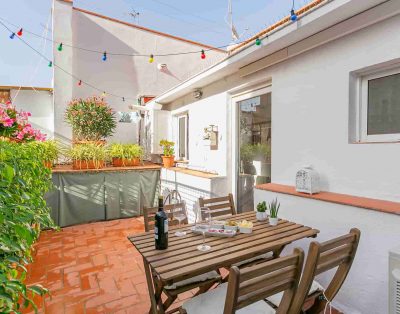 Barcelona center Beautiful 2 bedrooms licensed apartment with terrace