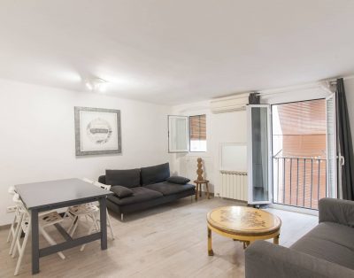 Barcelona short term rental – Brand new 3 bedrooms apartment and 2 bathrooms – Las Ramblas